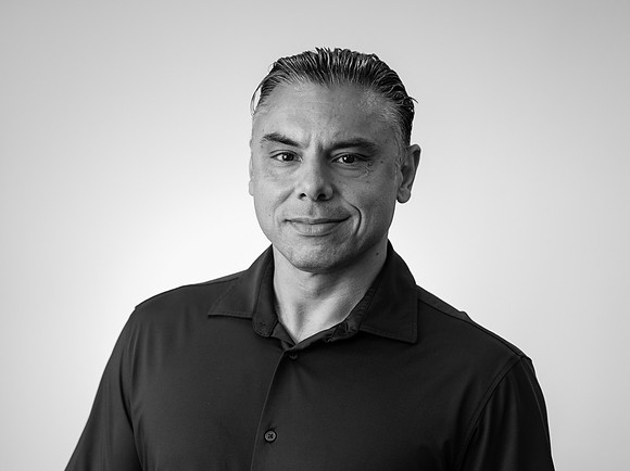 Adam B&W-1158964